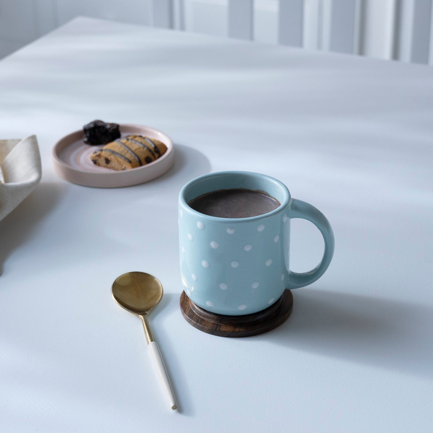 Ceramic Mug Polka Dots W/Wdn Lid Blue (Set of 4)