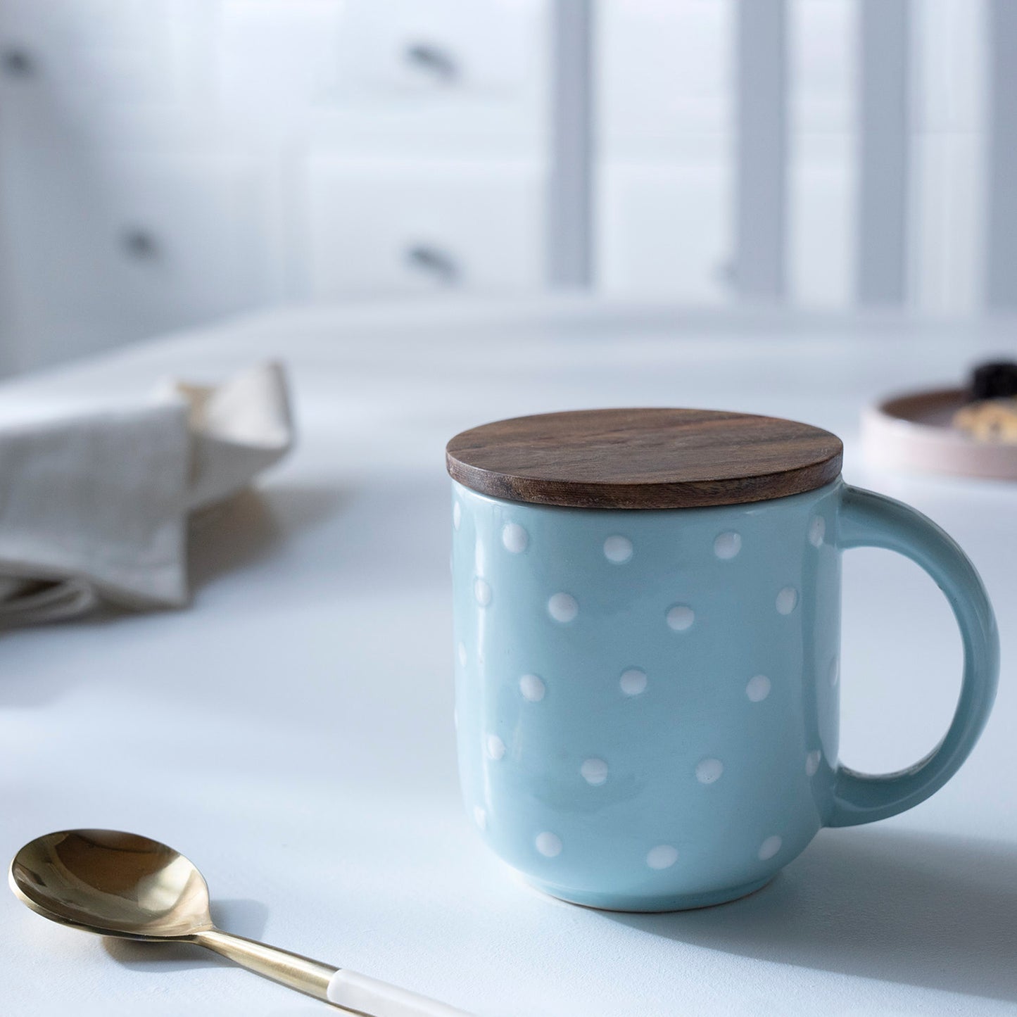 Ceramic Mug Polka Dots W/Wdn Lid Blue (Set of 4)