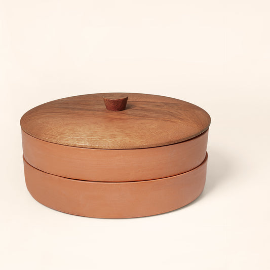 Terracotta Sprouter With Wooden Lid