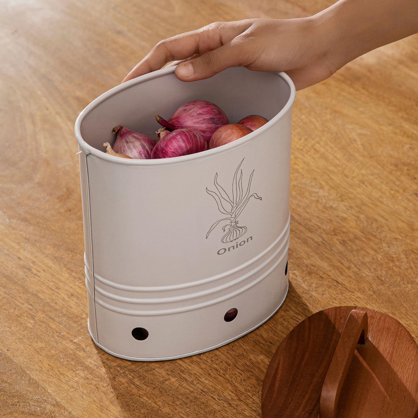 Onion Storage Barrel With Wooden Lid  (2 colors)