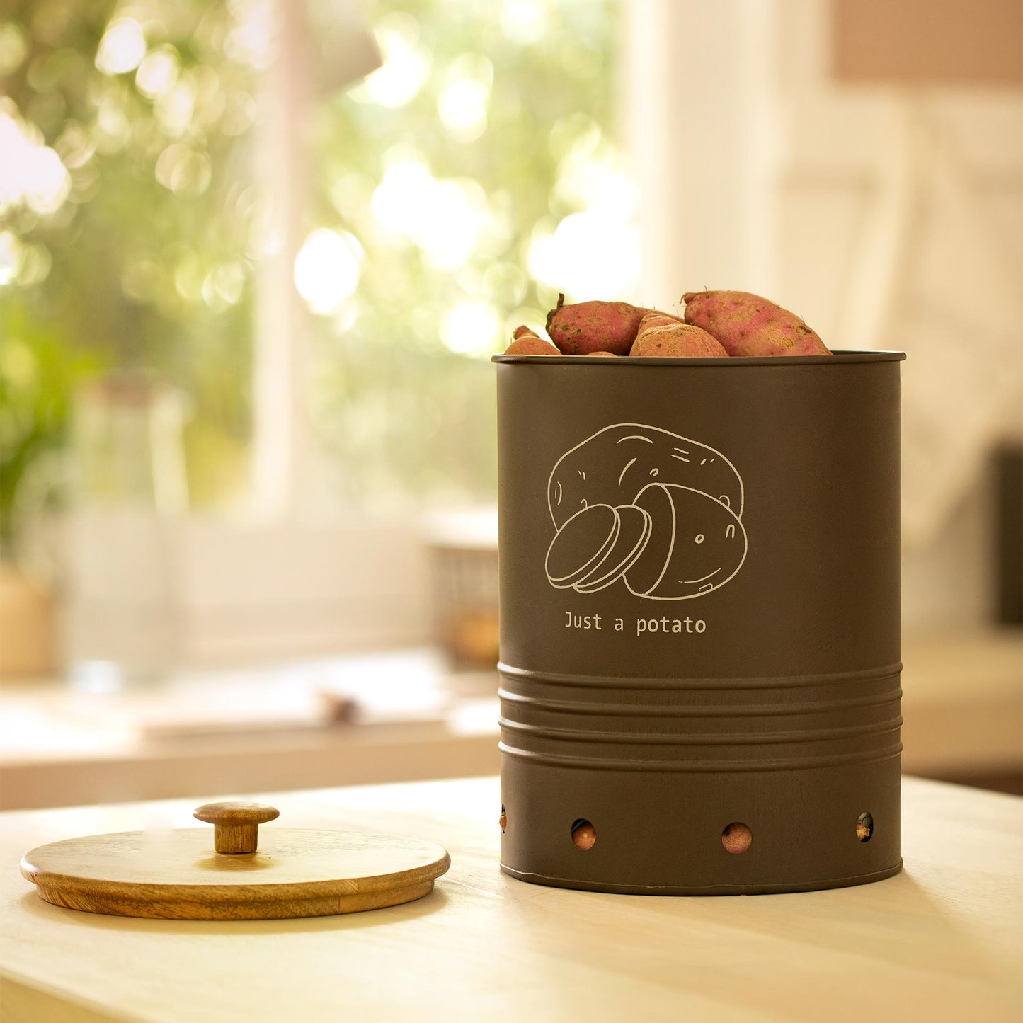 Potato Storage Barrel With Wooden Lid (2 colors)