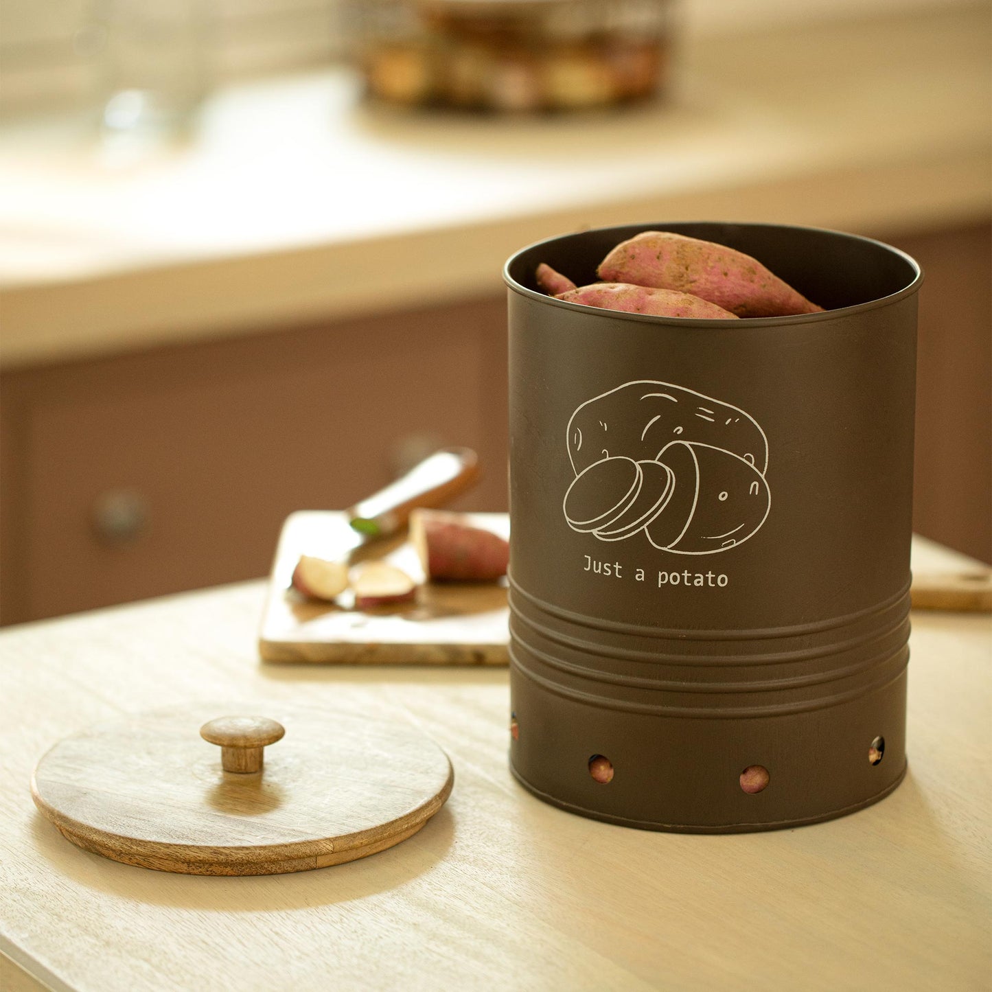 Potato Storage Barrel With Wooden Lid (2 colors)