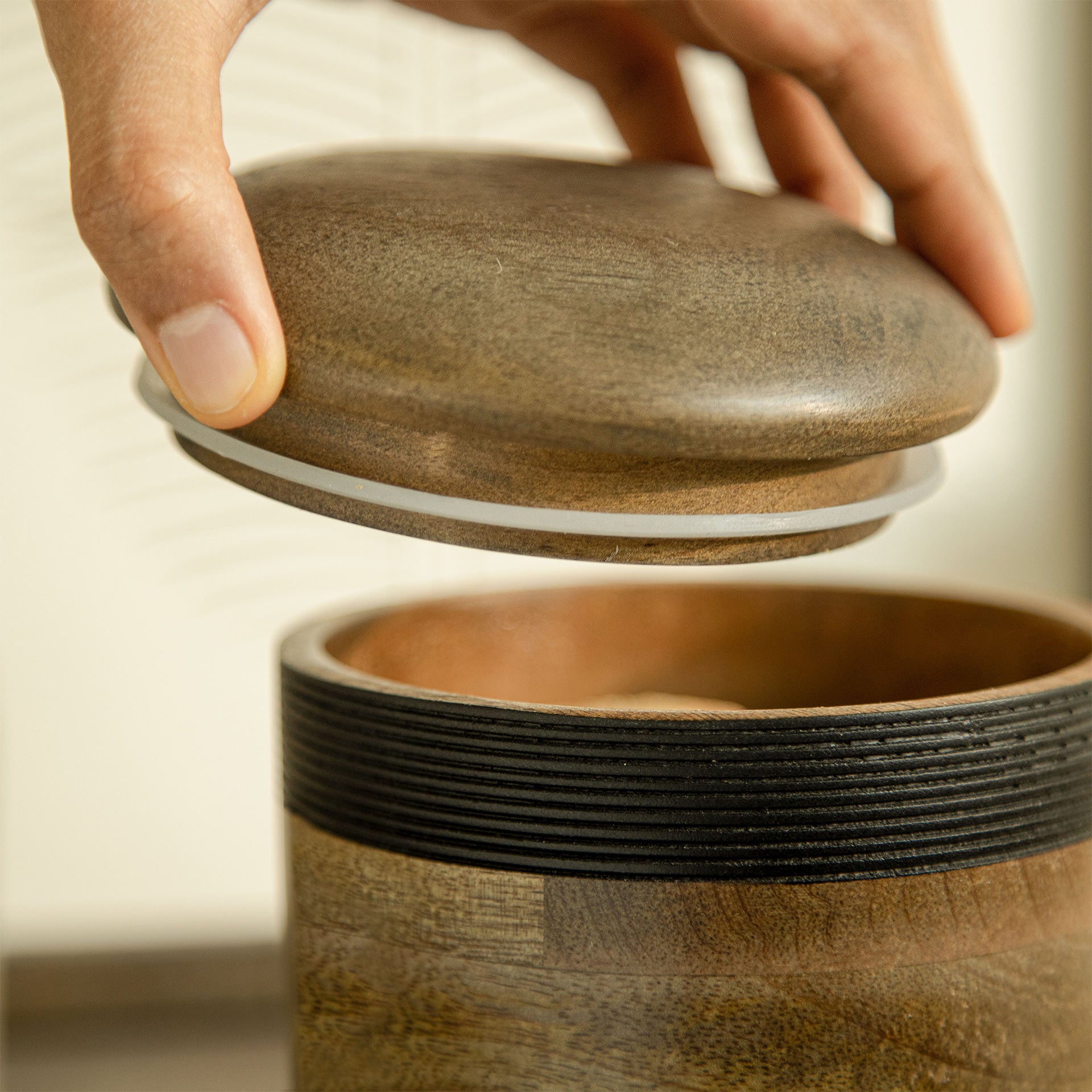 Orbis Jar